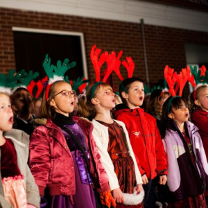 2011 tree lighting.Lindon elem choir2